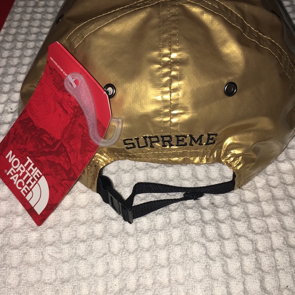 SUPREME X THE NORTH FACE TNF LIMITED EDITION UNISEX SNAPBACK GOLD FOIL HAT NWT ! - Picture 4 of 8